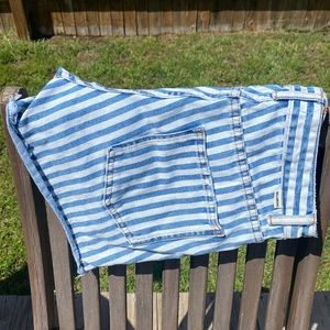 Billabong stripped shorts